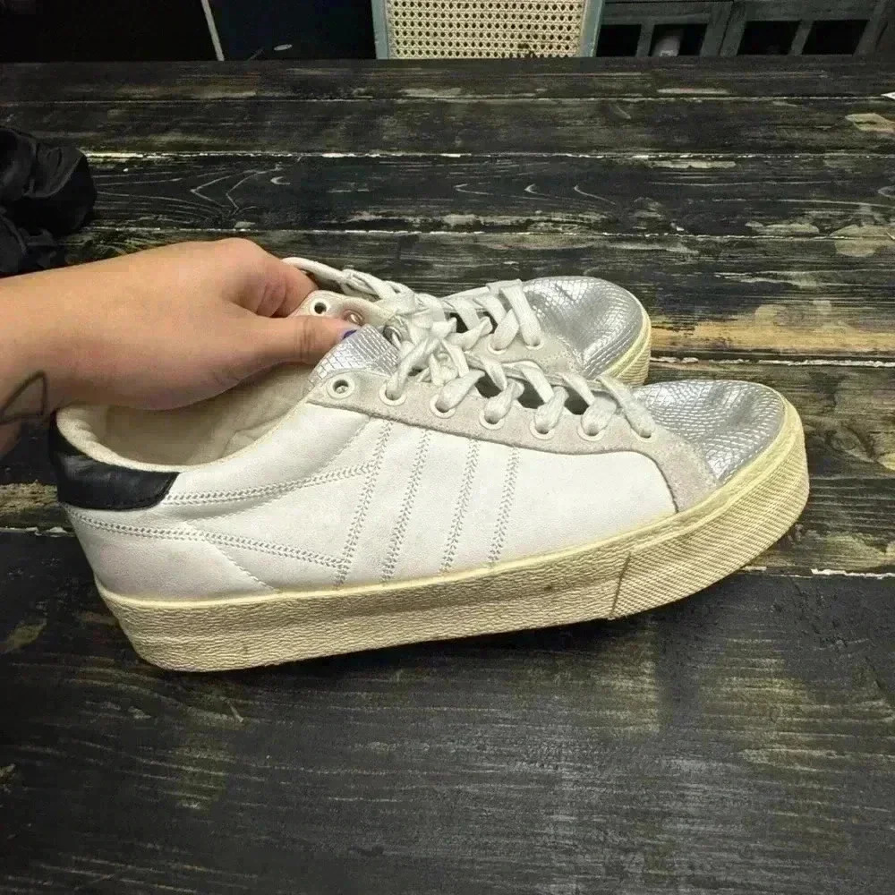 GOLA WOMENS SNEAKERS SIZE 10 - Picture 1 of 8